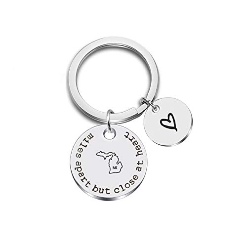 JJTZX Miles Apart but Close at Heart United States Keychain Moving Away Gift Going Away Gift Long Distance Relationship Gift (MI-Michigan)